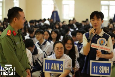 Lan tỏa tinh thần thượng tôn Hiến pháp và pháp luật từ những hoạt động ngoại khóa ý nghĩa tại Trường THPT Chuyên Cao Bằng